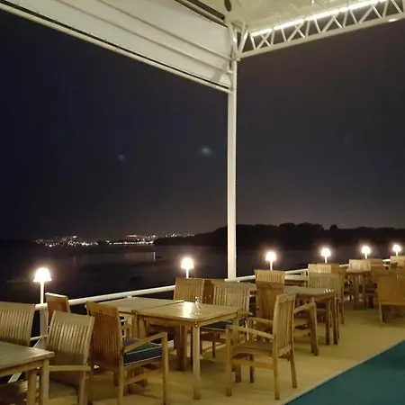 Compass River Hotel na wodzie 3*
