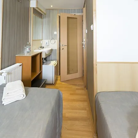 Hotel na wodzie Compass River