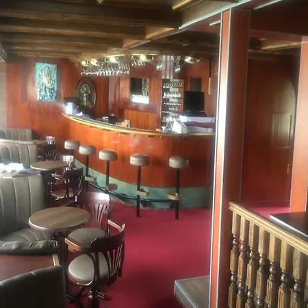 Hotel na wodzie Compass River Belgrad